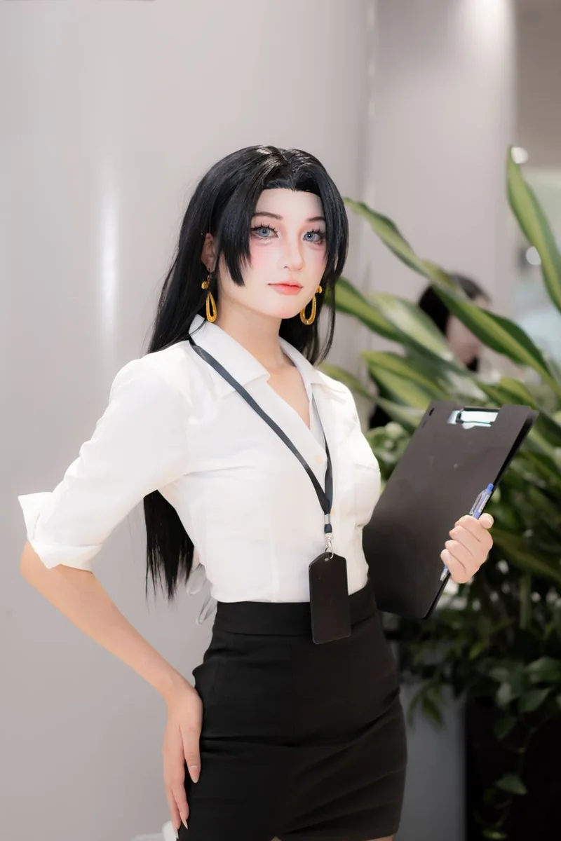 角色设定完成后的画面示例，用于说明创作能力与画面完成度